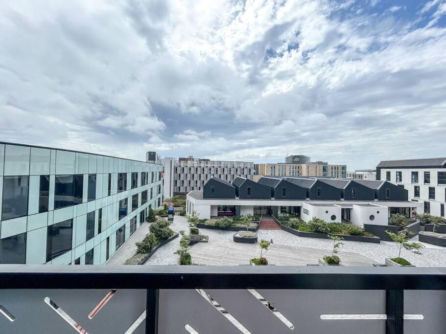 Modern Comfort In Century * Cape Town